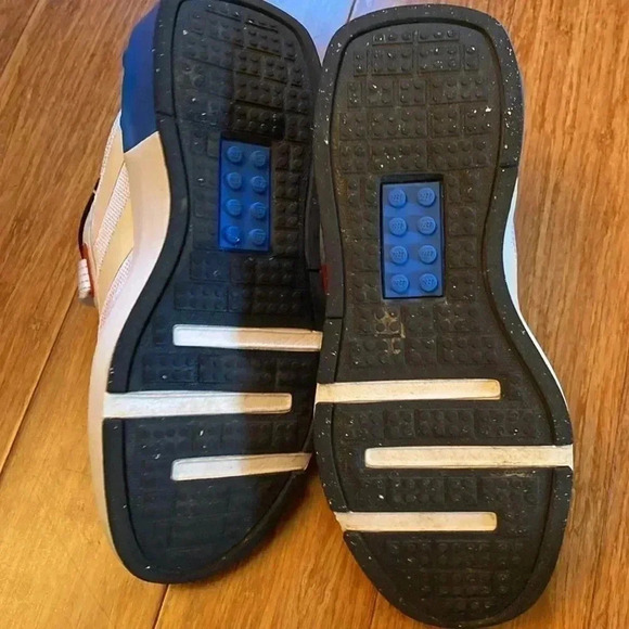 Adidas Lego sneakers Big Kid size 6 great condition - Picture 7 of 7